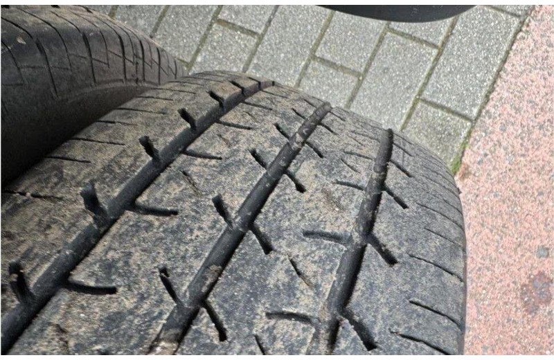 شاحنة مغلقة الصندوق Renault Mascott 2.8 Van: صورة 17 شاحنة مغلقة الصندوق Renault Mascott 2.8 Van: صورة 17