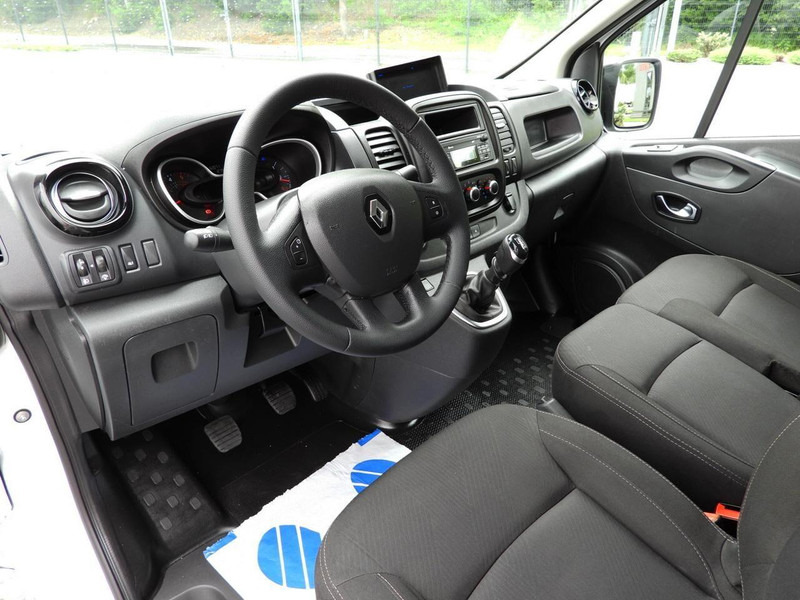 Renault TRAFIC FURGON CHŁODNIA -5*C ZASILANIE 230V TEMPOMAT LEDY KLIMAT - شاحنة مُبرّدة للتوصيل: صورة 2 Renault TRAFIC FURGON CHŁODNIA -5*C ZASILANIE 230V TEMPOMAT LEDY KLIMAT - شاحنة مُبرّدة للتوصيل: صورة 2