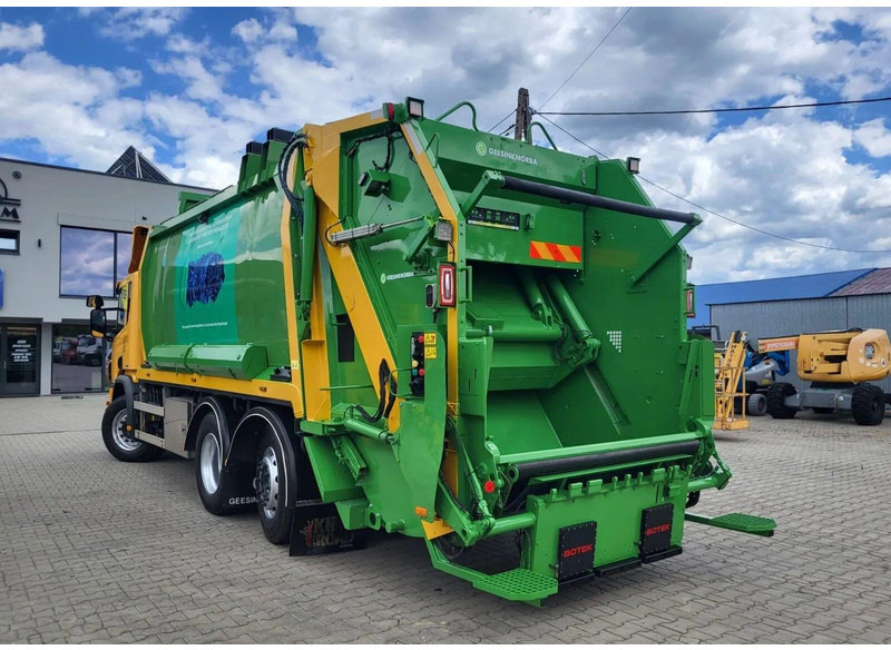 Scania P 360 - Garbage truck - شاحنة النفايات: صورة 4 Scania P 360 - Garbage truck - شاحنة النفايات: صورة 4