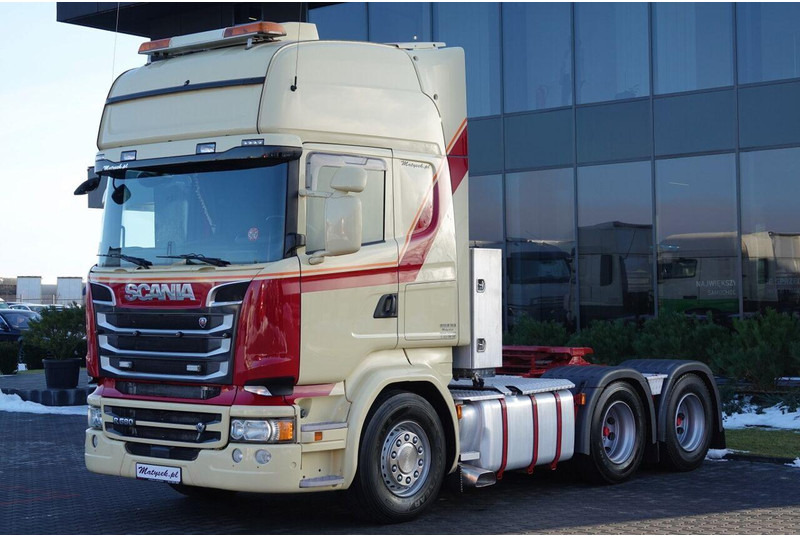 Scania R 580 / V8 / 6x4 / DMC: 95.000 KG / I-PARK COOL/ OPTICRUISE / 3 - وحدة جر: صورة 3 Scania R 580 / V8 / 6x4 / DMC: 95.000 KG / I-PARK COOL/ OPTICRUISE / 3 - وحدة جر: صورة 3