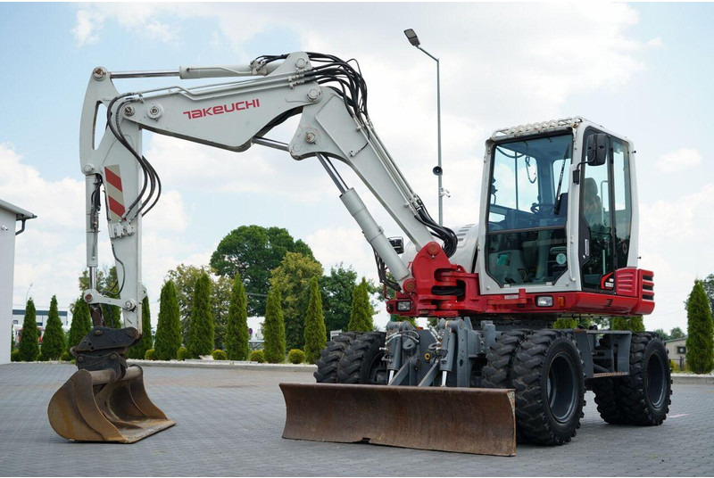 Takeuchi TB 295 W / KOPARKA KOŁOWA / 2016 ROK / PO KONTRAKCIE SERWISOWYM - حفارة دولاب: صورة 1 Takeuchi TB 295 W / KOPARKA KOŁOWA / 2016 ROK / PO KONTRAKCIE SERWISOWYM - حفارة دولاب: صورة 1