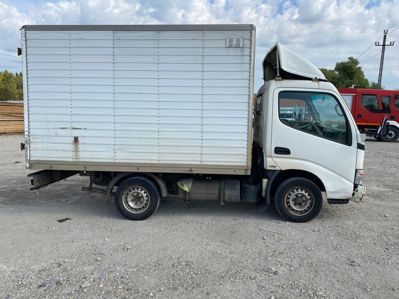 Toyota Dyna 100 3,0 D - Koffer - شاحنة مغلقة الصندوق: صورة 4 Toyota Dyna 100 3,0 D - Koffer - شاحنة مغلقة الصندوق: صورة 4