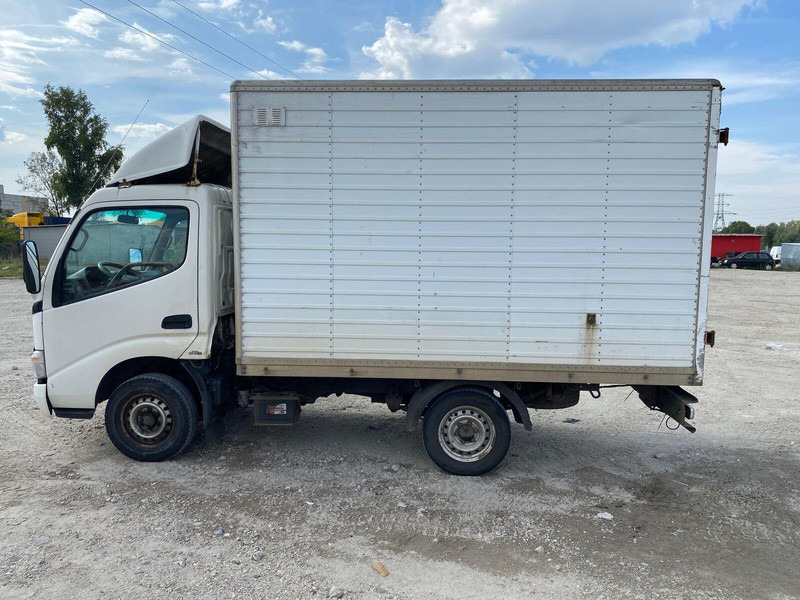 Toyota Dyna 100 3,0 D - Koffer - شاحنة مغلقة الصندوق: صورة 5 Toyota Dyna 100 3,0 D - Koffer - شاحنة مغلقة الصندوق: صورة 5