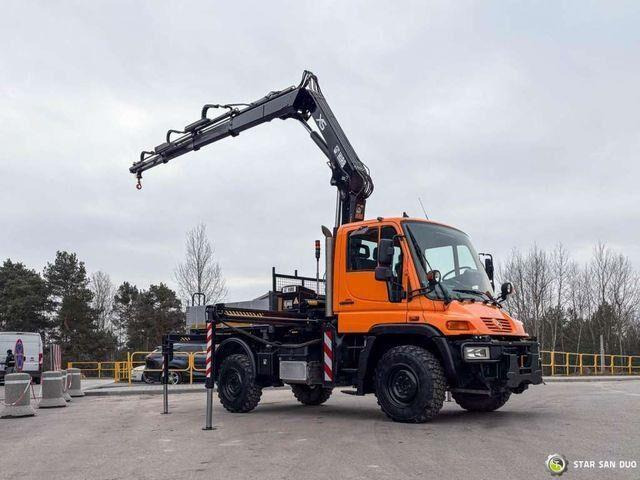 Unimog Mercedes-Benz UNIMOG U300 4x4 HIAB 122 D-3 CRANE - آلة حراثة الحدائق: صورة 3 Unimog Mercedes-Benz UNIMOG U300 4x4 HIAB 122 D-3 CRANE - آلة حراثة الحدائق: صورة 3
