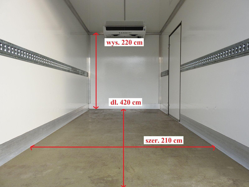 شاحنة مُبرّدة للتوصيل Volkswagen Crafter REFRIGERATOR -5*C 8 PALETS: صورة 12 شاحنة مُبرّدة للتوصيل Volkswagen Crafter REFRIGERATOR -5*C 8 PALETS: صورة 12