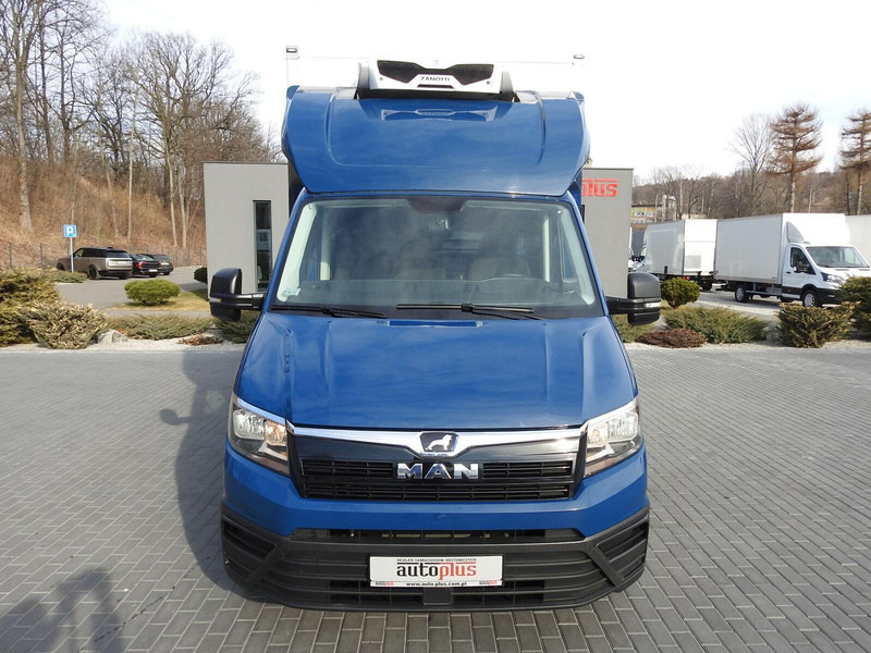 Volkswagen Crafter REGRIGERATOR BOX -5*C 8 PALLETS HEATING FUNCTION - شاحنة مُبرّدة للتوصيل: صورة 5 Volkswagen Crafter REGRIGERATOR BOX -5*C 8 PALLETS HEATING FUNCTION - شاحنة مُبرّدة للتوصيل: صورة 5