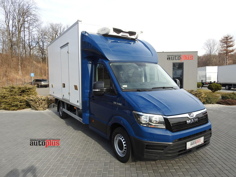 Volkswagen Crafter REGRIGERATOR BOX -5*C 8 PALLETS HEATING FUNCTION - شاحنة مُبرّدة للتوصيل: صورة 1 Volkswagen Crafter REGRIGERATOR BOX -5*C 8 PALLETS HEATING FUNCTION - شاحنة مُبرّدة للتوصيل: صورة 1