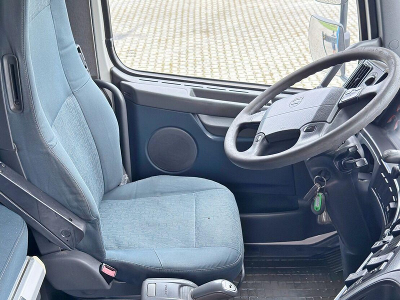 شاحنات مسطحة, شاحنة كرين Volvo FH 500: صورة 12 شاحنات مسطحة, شاحنة كرين Volvo FH 500: صورة 12