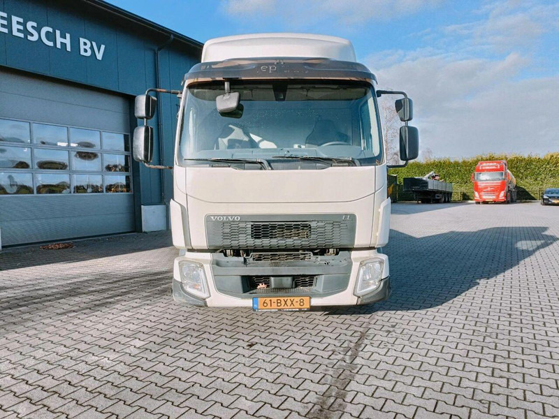 Volvo FL210 - Platform truck - شاحنة نقل سيارات شاحنة: صورة 4 Volvo FL210 - Platform truck - شاحنة نقل سيارات شاحنة: صورة 4