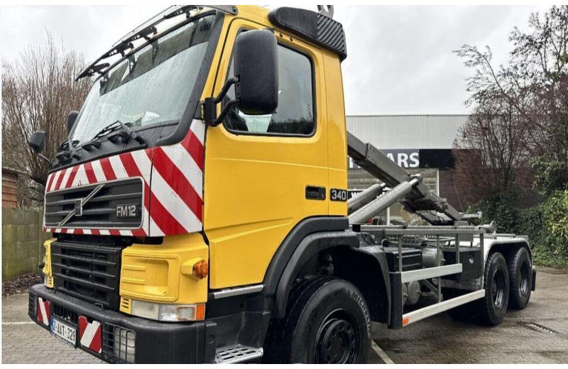 Volvo FM12 6x6 Hook lift - شاحنة ذات خطاف: صورة 1 Volvo FM12 6x6 Hook lift - شاحنة ذات خطاف: صورة 1