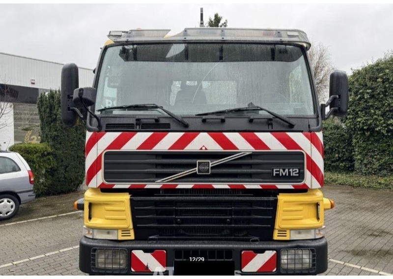 Volvo FM12 6x6 Hook lift - شاحنة ذات خطاف: صورة 2 Volvo FM12 6x6 Hook lift - شاحنة ذات خطاف: صورة 2