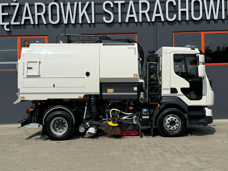 Volvo VOLVO FL 15.250 Euro 6 // zamiatarka dwustronna JOHNSTON VT652 - سياره كنس شوارع: صورة 5 Volvo VOLVO FL 15.250 Euro 6 // zamiatarka dwustronna JOHNSTON VT652 - سياره كنس شوارع: صورة 5
