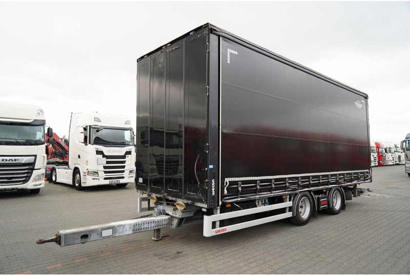 Wecon PRZYCZEPA - 7,7 M / TANDEM / PRZEJAZDOWA - مقطورة ستارة جانبية: صورة 1 Wecon PRZYCZEPA - 7,7 M / TANDEM / PRZEJAZDOWA - مقطورة ستارة جانبية: صورة 1