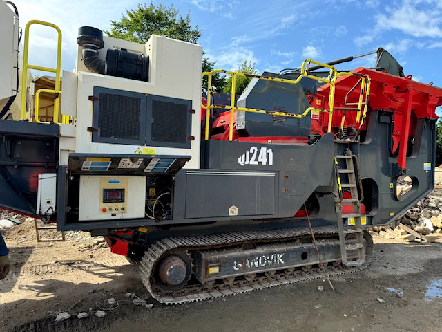 Sandvik QJ241 - كسارة متحركه: صورة 5 Sandvik QJ241 - كسارة متحركه: صورة 5