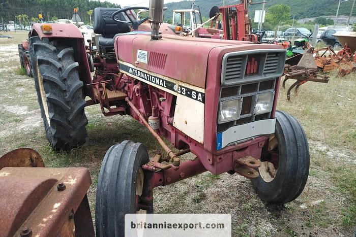 INTERNATIONAL 433 SA Farm Tractor | 2.5L Diesel | 4x2 | Brand New Tyres - جرار: صورة 2 INTERNATIONAL 433 SA Farm Tractor | 2.5L Diesel | 4x2 | Brand New Tyres - جرار: صورة 2