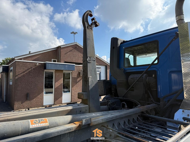 DAF FAN CF75 310 - AUTOMATIC - E4 - NL TOP TRUCK - TUV 2/26 - شاحنات الحاويات / جسم علوي قابل للتغيير شاحنة: صورة 3 DAF FAN CF75 310 - AUTOMATIC - E4 - NL TOP TRUCK - TUV 2/26 - شاحنات الحاويات / جسم علوي قابل للتغيير شاحنة: صورة 3