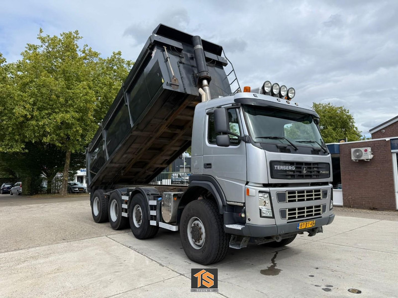 Terberg FM2000-T 8X8 - EURO 5 - AUTOMATIC - KIPPER/TIPPER - NL TRUCK - ISOLATED HARDOX - TOP! - شاحنة قلاب: صورة 3 Terberg FM2000-T 8X8 - EURO 5 - AUTOMATIC - KIPPER/TIPPER - NL TRUCK - ISOLATED HARDOX - TOP! - شاحنة قلاب: صورة 3