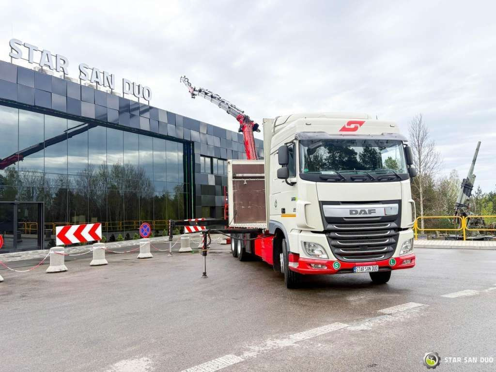 DAF XF 440 6x2 Fassi F365 FLY JIBCranePallet Grippe - شاحنة كرين: صورة 2 DAF XF 440 6x2 Fassi F365 FLY JIBCranePallet Grippe - شاحنة كرين: صورة 2
