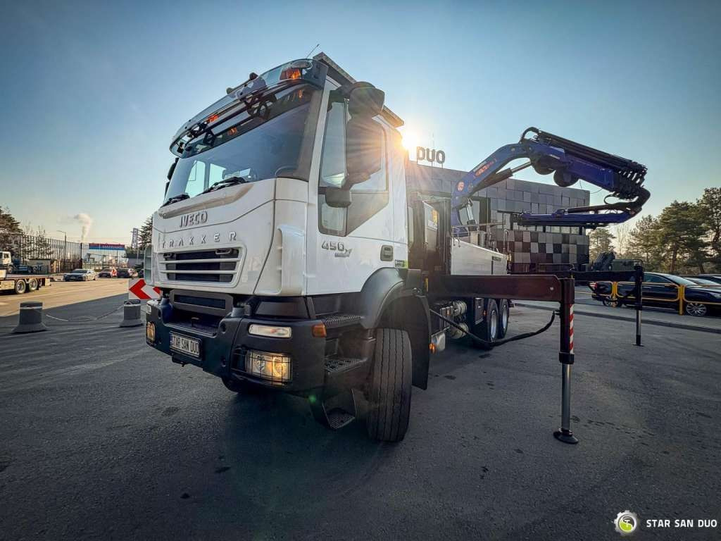 Iveco TRAKKER 450 6x6 PM41S FLY JIB Crane Kipper - شاحنة كرين: صورة 4 Iveco TRAKKER 450 6x6 PM41S FLY JIB Crane Kipper - شاحنة كرين: صورة 4