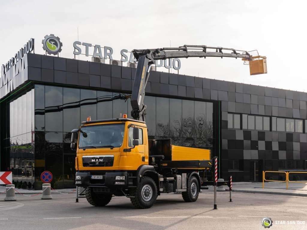 MAN TGM 18.340 4x4 PALFINGER PK 20002 CRANE BASKET MAN TGM 18.340 4x4 PALFINGER PK 20002 CRANE BASKET - شاحنة كرين, شاحنات مسطحة: صورة 1 MAN TGM 18.340 4x4 PALFINGER PK 20002 CRANE BASKET MAN TGM 18.340 4x4 PALFINGER PK 20002 CRANE BASKET - شاحنة كرين, شاحنات مسطحة: صورة 1