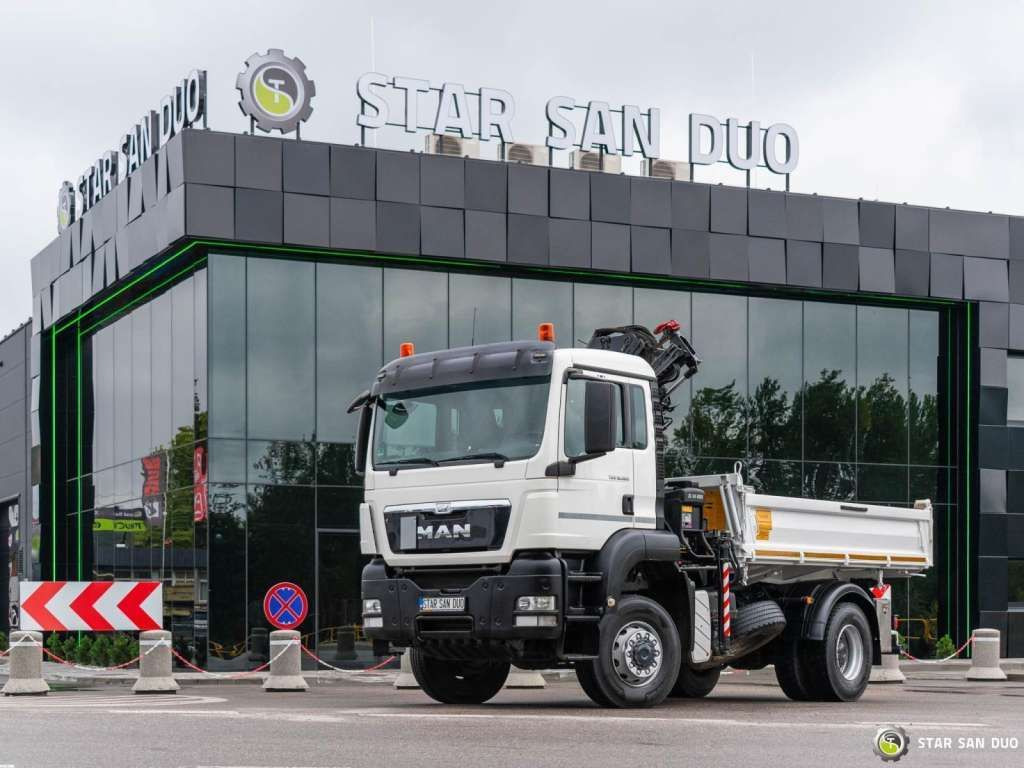 شاحنة قلاب MAN  TGS 18.360 4x4 HIAB 144 E-4 Crane Kipper: صورة 6