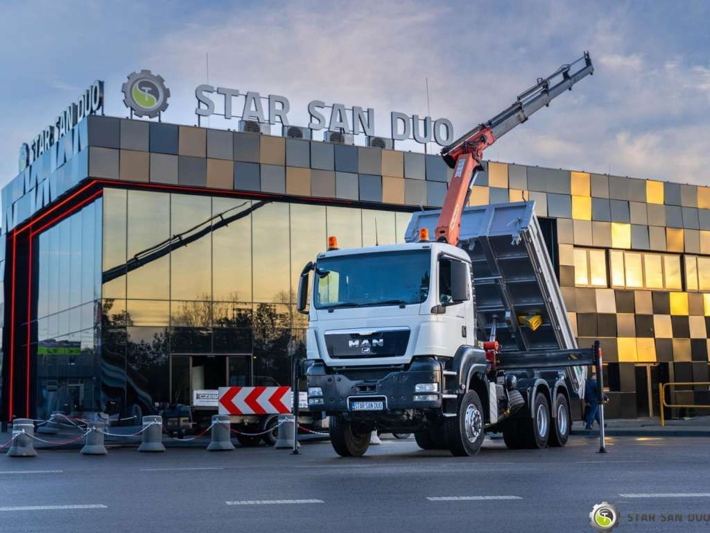 MAN TGS 26.360 6x6 PALFINGER PK 18001 EH Crane Kipe - شاحنة قلاب: صورة 4 MAN TGS 26.360 6x6 PALFINGER PK 18001 EH Crane Kipe - شاحنة قلاب: صورة 4