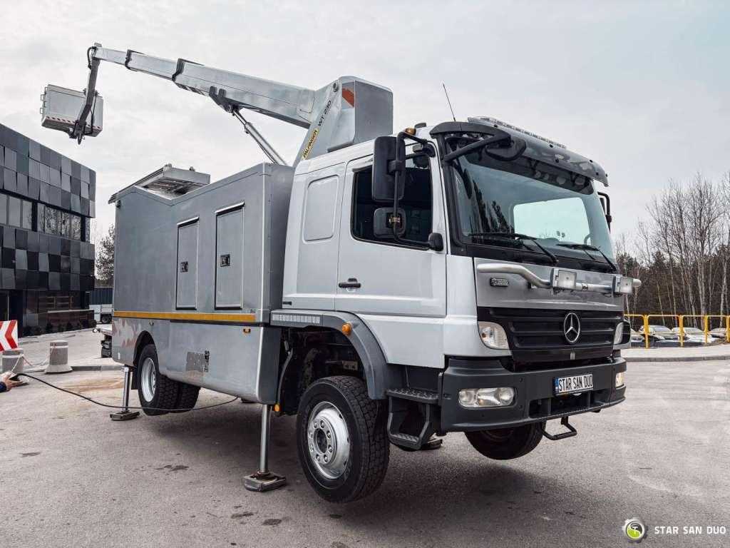Mercedes-Benz 1529 4x4 Atego Lift Palfinger Wumag WT 230 - منصة تلسكوبية محمولة على شاحنة: صورة 4 Mercedes-Benz 1529 4x4 Atego Lift Palfinger Wumag WT 230 - منصة تلسكوبية محمولة على شاحنة: صورة 4