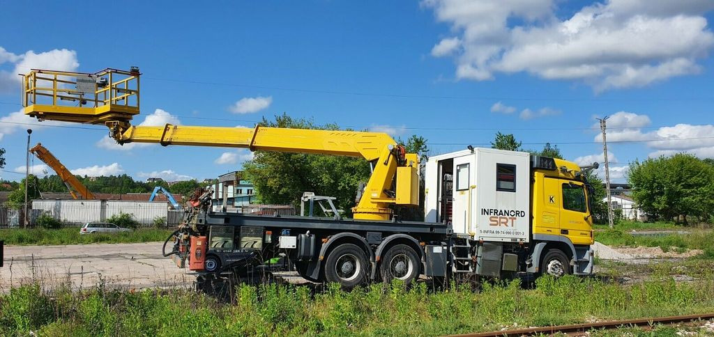 Mercedes-Benz 3344 SRT SCHÖRLING Road Rail Railway Zweiweg . - منصة تلسكوبية محمولة على شاحنة: صورة 1 Mercedes-Benz 3344 SRT SCHÖRLING Road Rail Railway Zweiweg . - منصة تلسكوبية محمولة على شاحنة: صورة 1