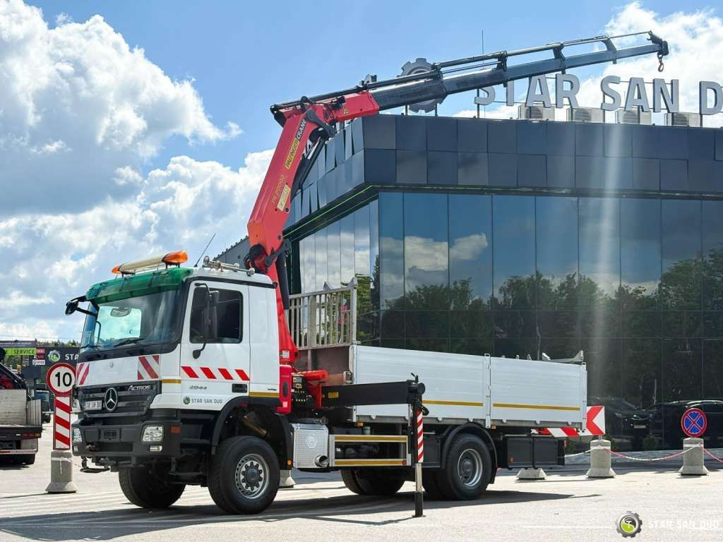 Mercedes-Benz ACTROS 2044A 4x4 Palfinger PK 20002 hds Crane - شاحنة كرين: صورة 3 Mercedes-Benz ACTROS 2044A 4x4 Palfinger PK 20002 hds Crane - شاحنة كرين: صورة 3