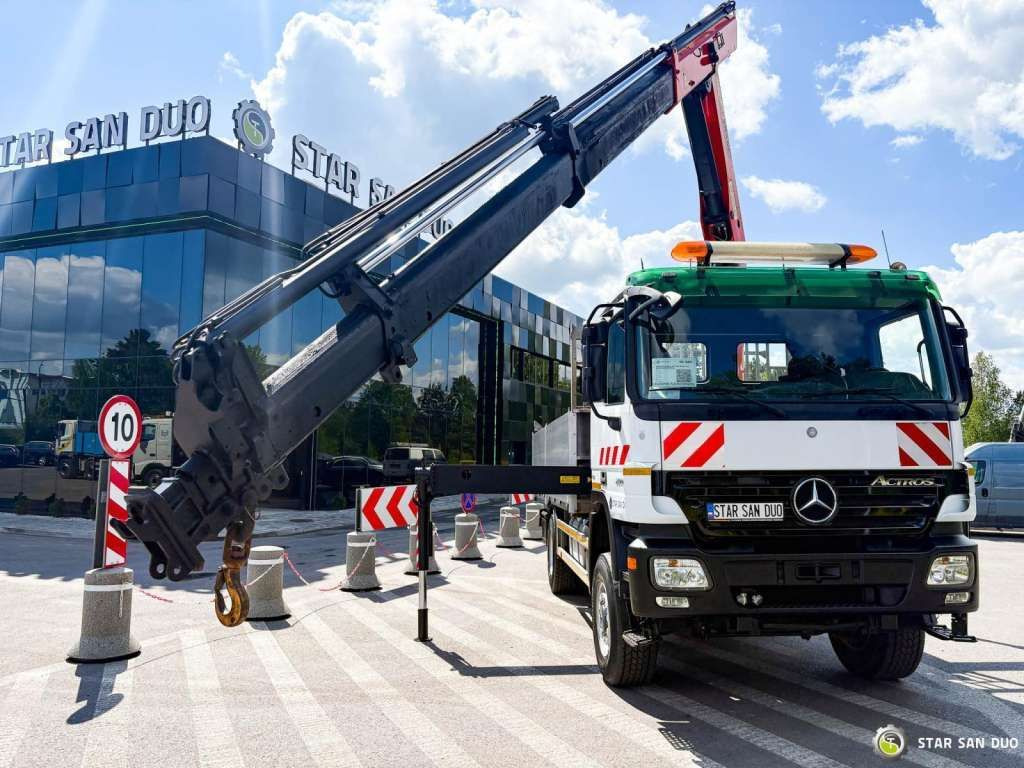 Mercedes-Benz ACTROS 2044A 4x4 Palfinger PK 20002 hds Crane - شاحنة كرين: صورة 4 Mercedes-Benz ACTROS 2044A 4x4 Palfinger PK 20002 hds Crane - شاحنة كرين: صورة 4