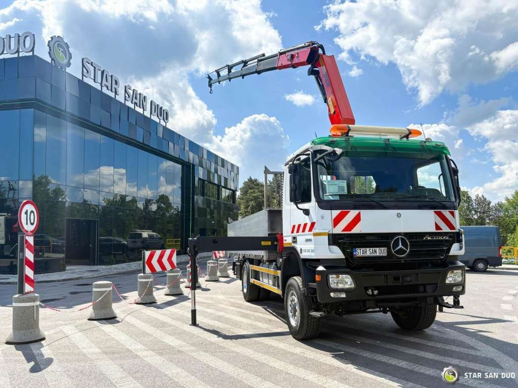 Mercedes-Benz ACTROS 2044A 4x4 Palfinger PK 20002 hds Crane - شاحنة كرين: صورة 2 Mercedes-Benz ACTROS 2044A 4x4 Palfinger PK 20002 hds Crane - شاحنة كرين: صورة 2