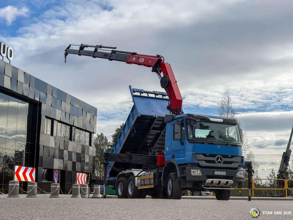 Mercedes-Benz ACTROS 3341 6x6 HMF 4220 K4 CRANE KIPPER - شاحنة قلاب: صورة 3 Mercedes-Benz ACTROS 3341 6x6 HMF 4220 K4 CRANE KIPPER - شاحنة قلاب: صورة 3