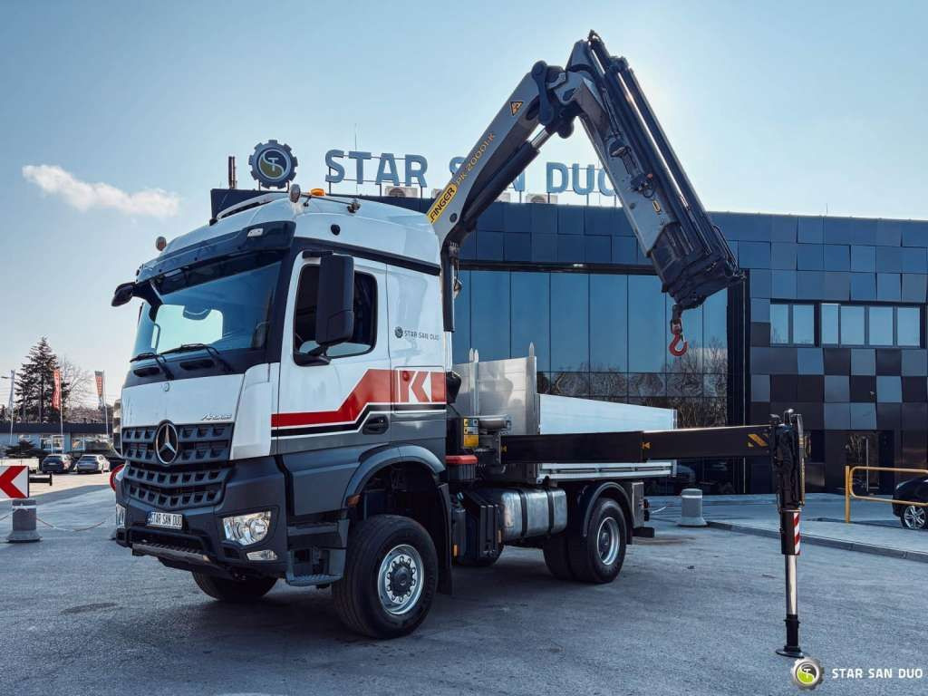 Mercedes-Benz AROCS 1851 4x4 PALFINGER PK 20002 Crane Kran - شاحنة كرين: صورة 1 Mercedes-Benz AROCS 1851 4x4 PALFINGER PK 20002 Crane Kran - شاحنة كرين: صورة 1