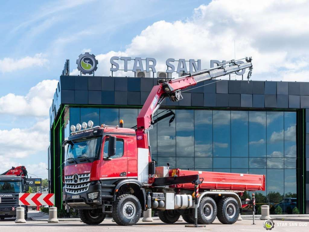 Mercedes-Benz AROCS 3345 6x6 HMF 3220 Winch Crane Tipper - شاحنة قلاب: صورة 3 Mercedes-Benz AROCS 3345 6x6 HMF 3220 Winch Crane Tipper - شاحنة قلاب: صورة 3