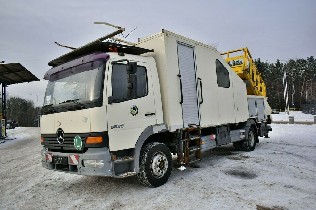 Mercedes-Benz ATEGO 1323 PK 8000T RAIL Platform - منصة تلسكوبية محمولة على شاحنة: صورة 2 Mercedes-Benz ATEGO 1323 PK 8000T RAIL Platform - منصة تلسكوبية محمولة على شاحنة: صورة 2