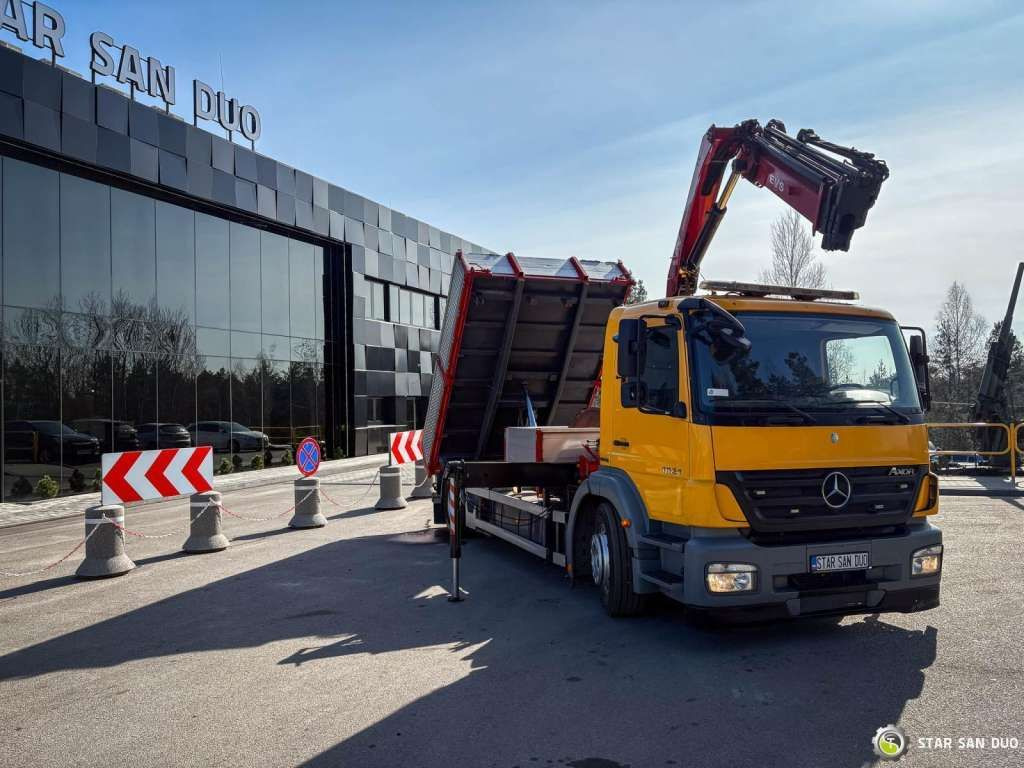 Mercedes-Benz AXOR 1824 4x2 HMF 975 HDS Crane Rotator Kipper Mercedes-Benz AXOR 1824 4x2 HMF 975 HDS Crane Rotator Kipper - شاحنة قلاب: صورة 2 Mercedes-Benz AXOR 1824 4x2 HMF 975 HDS Crane Rotator Kipper Mercedes-Benz AXOR 1824 4x2 HMF 975 HDS Crane Rotator Kipper - شاحنة قلاب: صورة 2