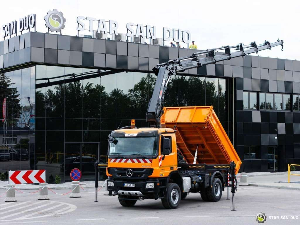 Mercedes-Benz Actros 1841 AK 4x4 Hiab 288E-7 Crane Kipper - شاحنة قلاب: صورة 1 Mercedes-Benz Actros 1841 AK 4x4 Hiab 288E-7 Crane Kipper - شاحنة قلاب: صورة 1