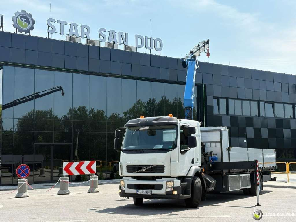 Volvo FE 240 4x2 HMF 1560 K3 HDS Rotator Crane Kran - شاحنة كرين: صورة 3 Volvo FE 240 4x2 HMF 1560 K3 HDS Rotator Crane Kran - شاحنة كرين: صورة 3