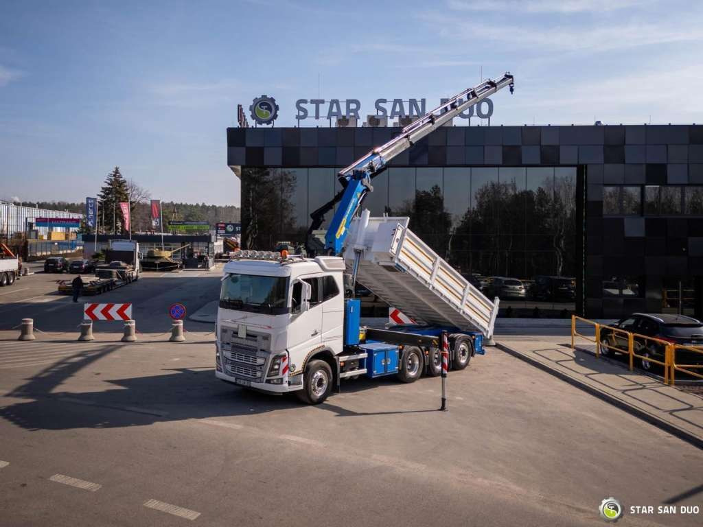 Volvo FH 16.550 8x4 Palfinger PK 34002-SH Crane Kippe - شاحنة قلاب: صورة 3 Volvo FH 16.550 8x4 Palfinger PK 34002-SH Crane Kippe - شاحنة قلاب: صورة 3