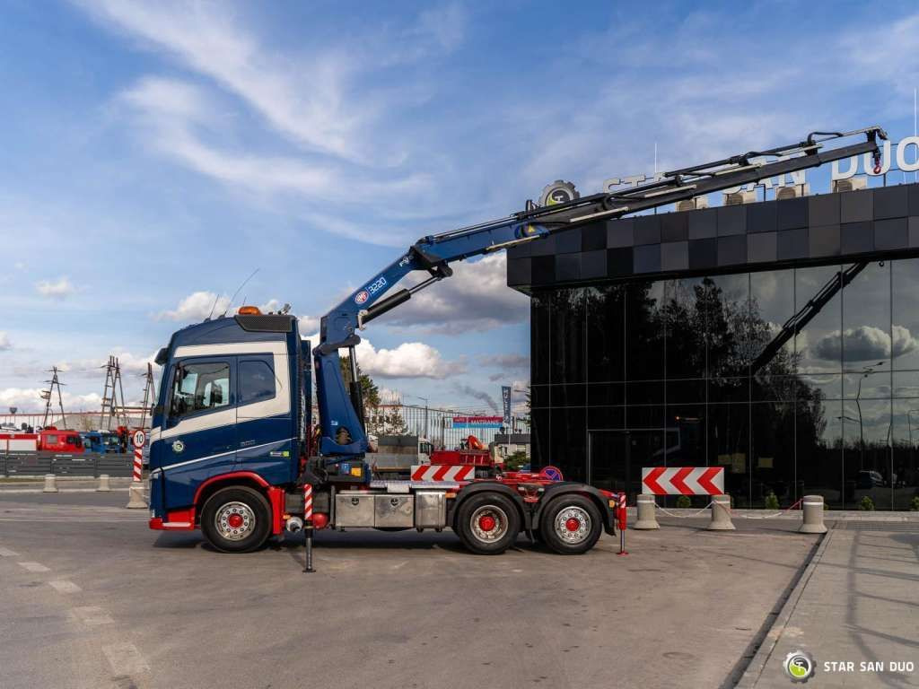 Volvo FH 500 6x2 HMF 3220-K5 HDS Crane Euro 6 - شاحنة كرين: صورة 2 Volvo FH 500 6x2 HMF 3220-K5 HDS Crane Euro 6 - شاحنة كرين: صورة 2