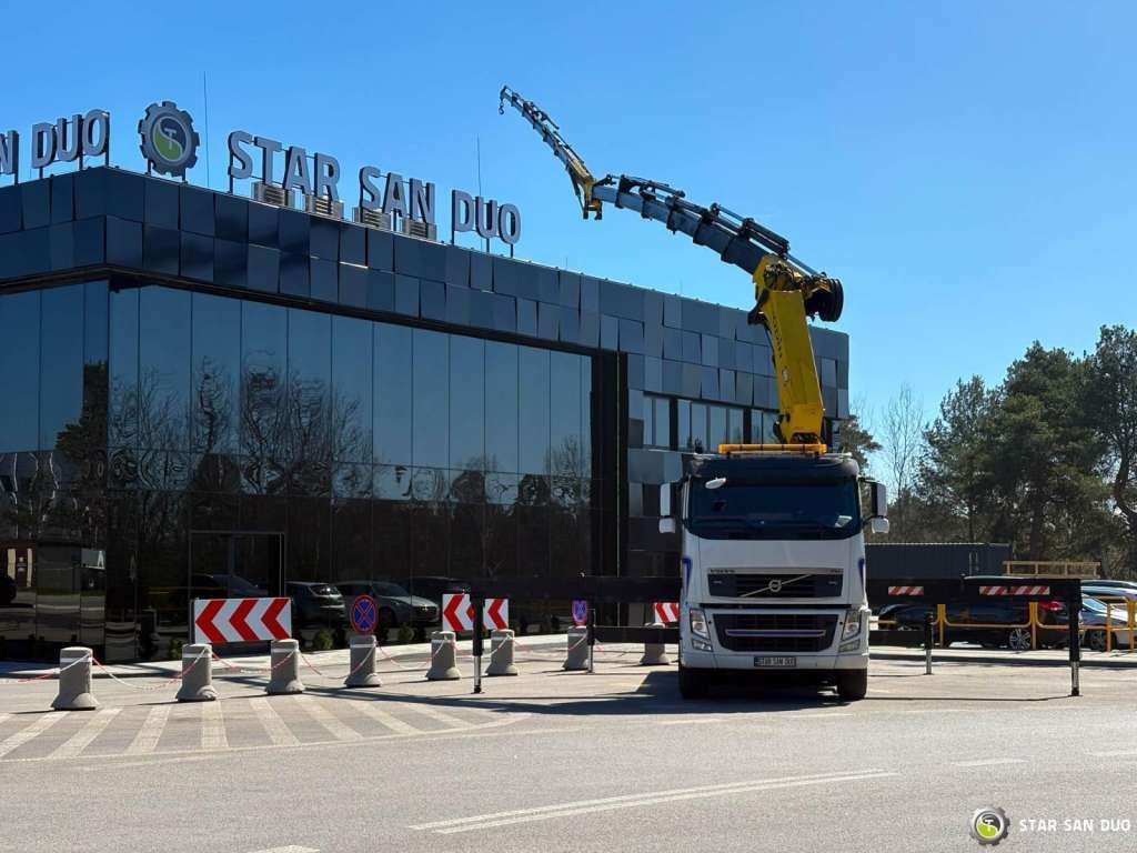 Volvo FH 520 8x4 HMF ODIN K6 EURO 5 FLY JIB Crane - شاحنة كرين: صورة 2 Volvo FH 520 8x4 HMF ODIN K6 EURO 5 FLY JIB Crane - شاحنة كرين: صورة 2