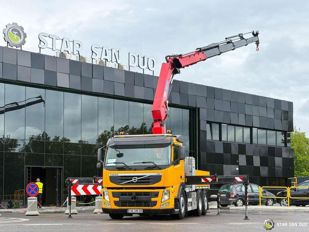Volvo FM 460 6x4x4 HMF 3220 Crane HDS - شاحنة كرين: صورة 1 Volvo FM 460 6x4x4 HMF 3220 Crane HDS - شاحنة كرين: صورة 1