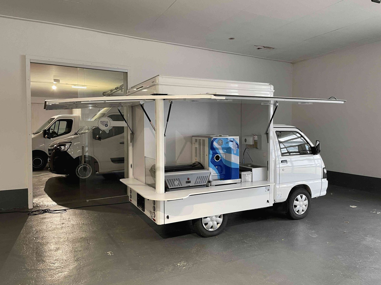 Piaggio Porter - شاحنة بيع الطعام: صورة 1 Piaggio Porter - شاحنة بيع الطعام: صورة 1