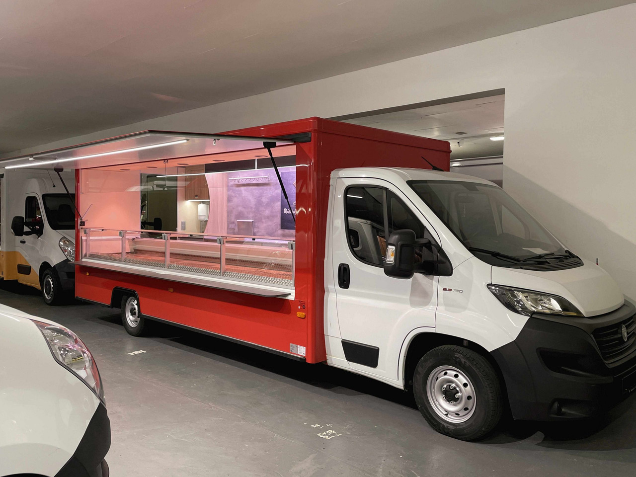 Wochenmarktmobil BORCO HÖHNS - شاحنة بيع الطعام: صورة 1 Wochenmarktmobil BORCO HÖHNS - شاحنة بيع الطعام: صورة 1