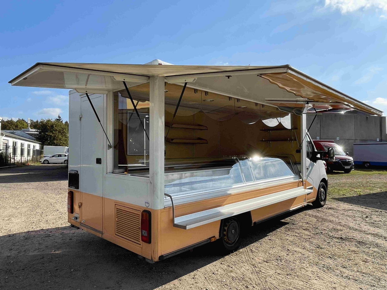 Wochenmarktmobil Seba-Borco-Höhns - شاحنة بيع الطعام: صورة 1 Wochenmarktmobil Seba-Borco-Höhns - شاحنة بيع الطعام: صورة 1