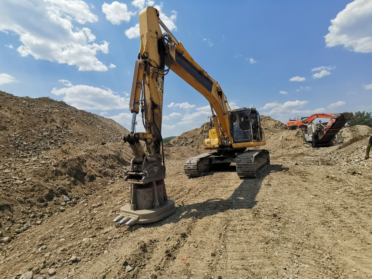 KOMATSU PC 290 LC 10 - حفار زحاف: صورة 1 KOMATSU PC 290 LC 10 - حفار زحاف: صورة 1
