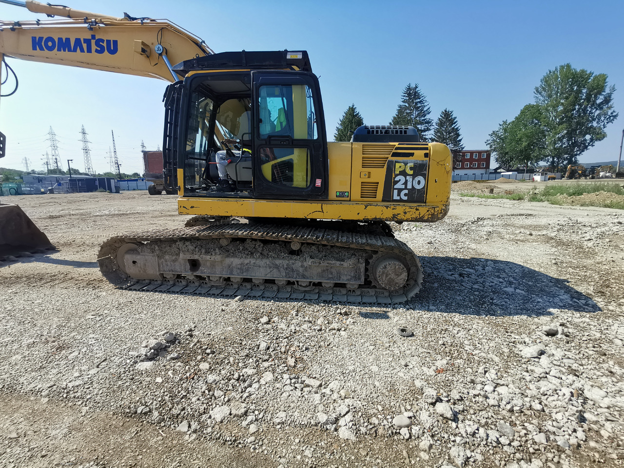 KOMATSU PC210 LC - 8 - حفارة: صورة 2 KOMATSU PC210 LC - 8 - حفارة: صورة 2