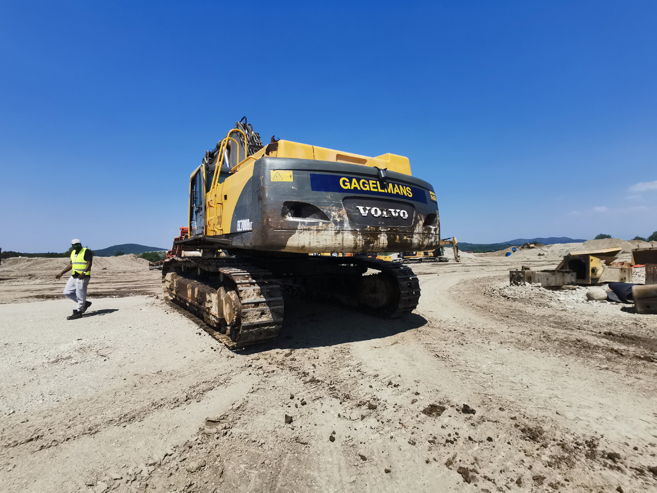 VOLVO 700 B - حفار زحاف: صورة 2 VOLVO 700 B - حفار زحاف: صورة 2