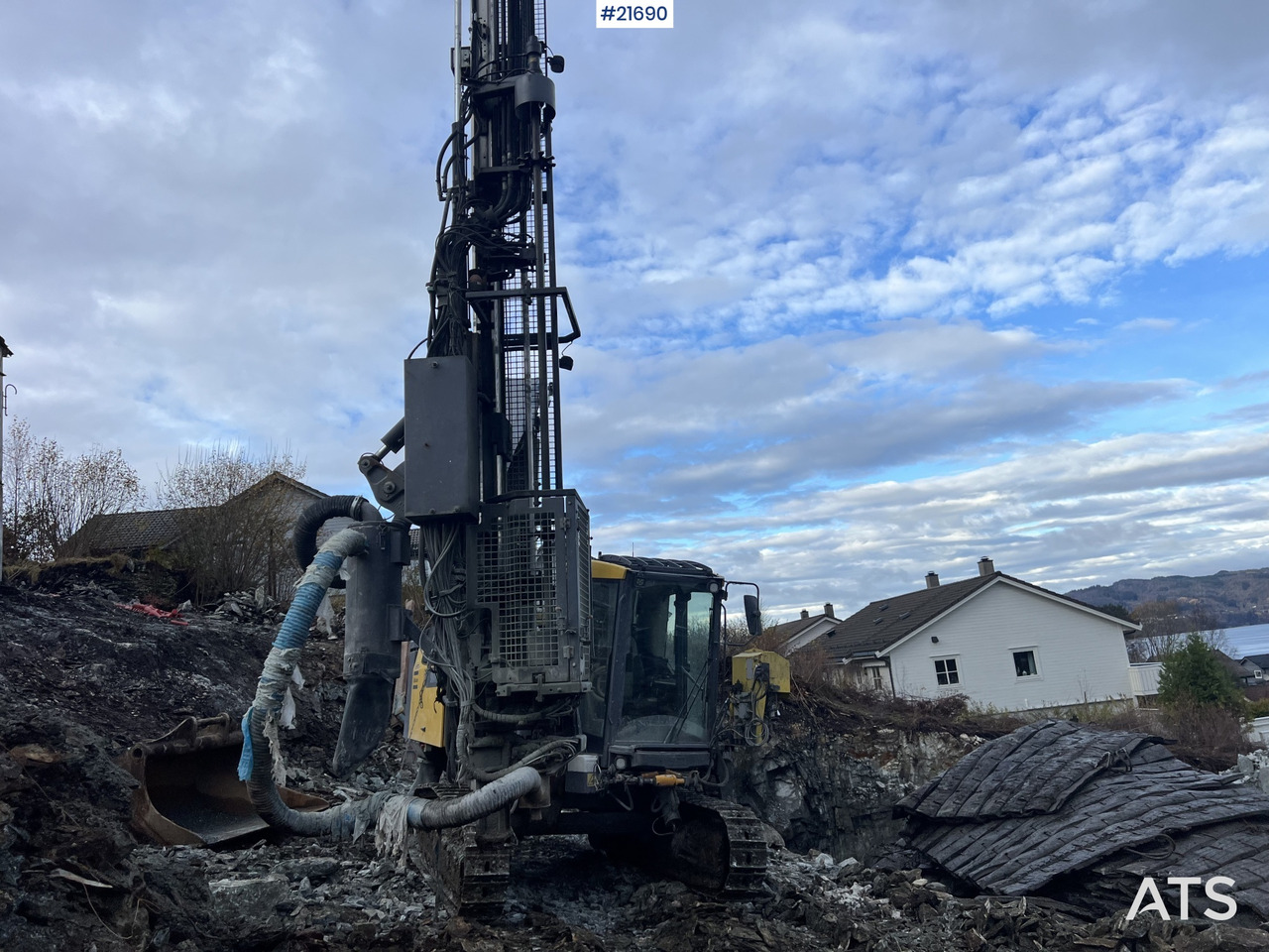 Atlas Copco smartroc T40-11 Borerigg m/ 2560 hammer, CME sliper og Leica gps - برج الحفر: صورة 3 Atlas Copco smartroc T40-11 Borerigg m/ 2560 hammer, CME sliper og Leica gps - برج الحفر: صورة 3