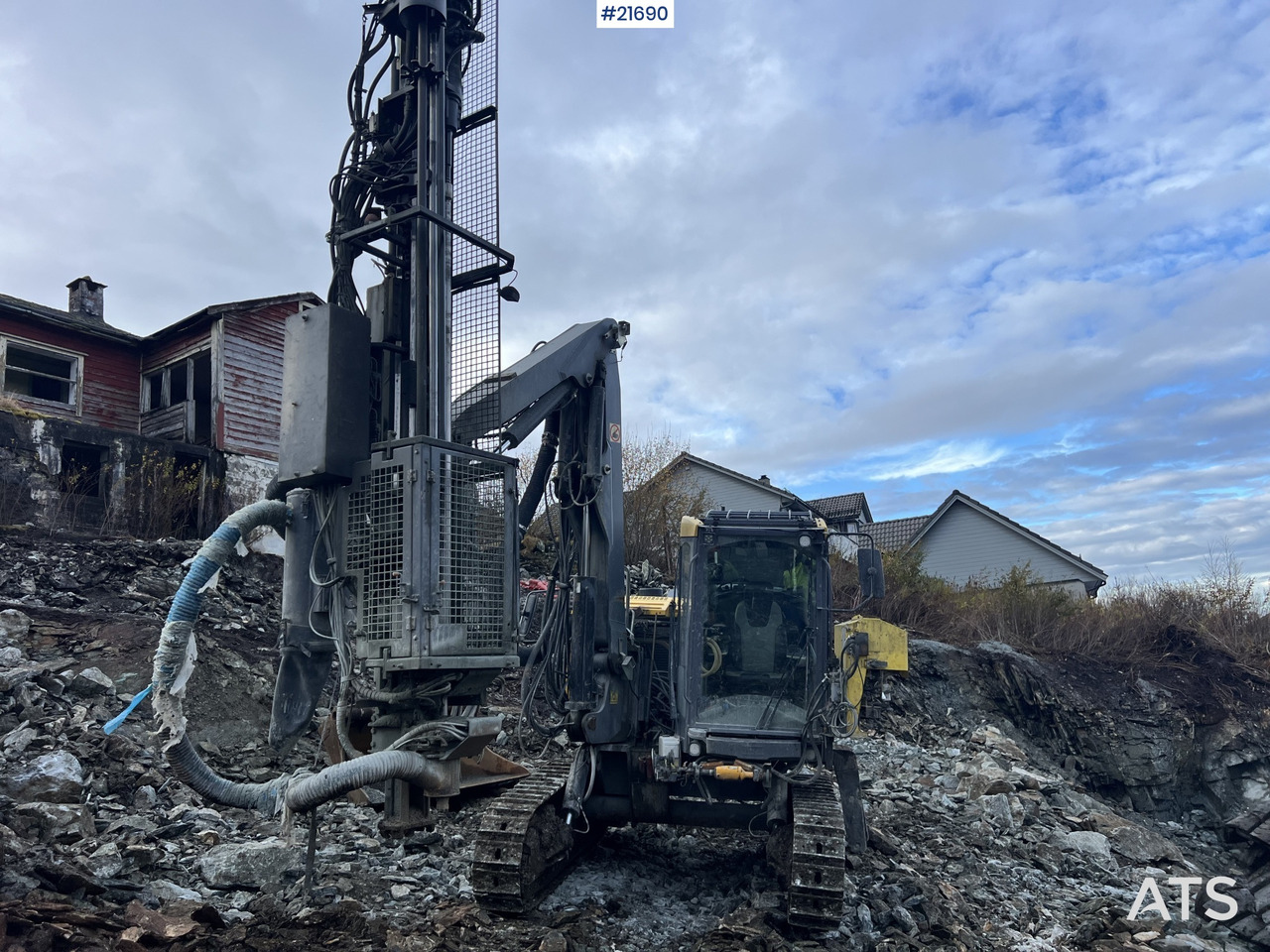 Atlas Copco smartroc T40-11 Borerigg m/ 2560 hammer, CME sliper og Leica gps - برج الحفر: صورة 2 Atlas Copco smartroc T40-11 Borerigg m/ 2560 hammer, CME sliper og Leica gps - برج الحفر: صورة 2